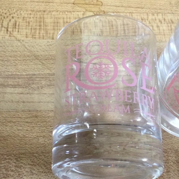 New 2 Tequila rose shot glasses - Picture 2 of 6